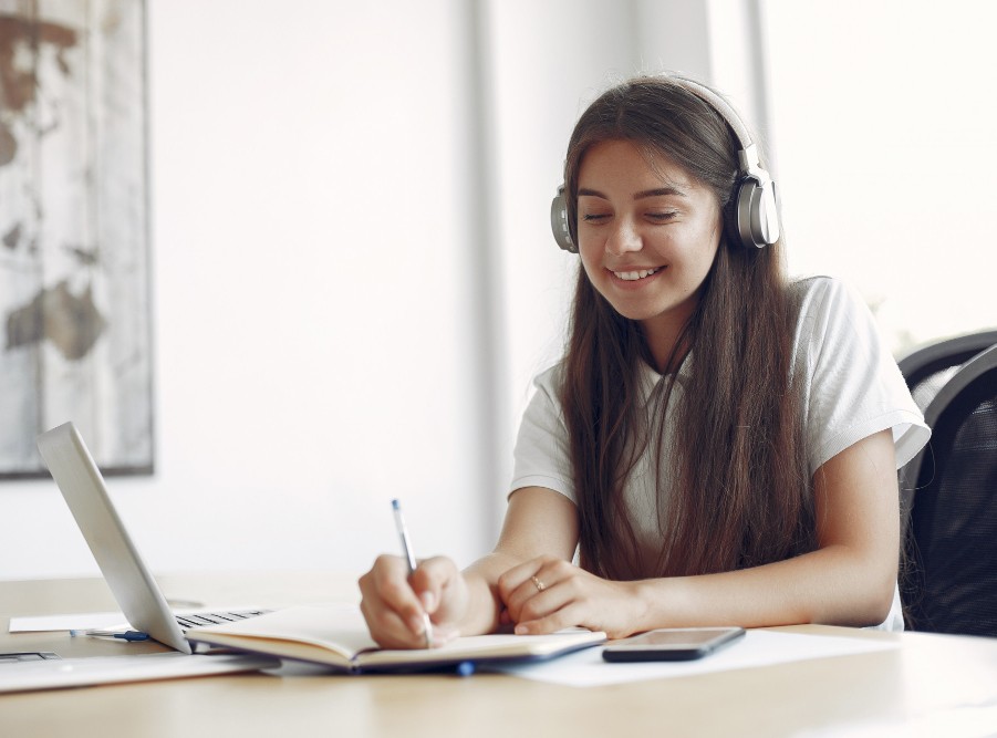 How to Start a Career in Product Management with No Experience | Beginner Guide